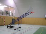 basketbalová konstrukce pojízdná, interiér, sklopná, vysazení 2 m, 1 ks