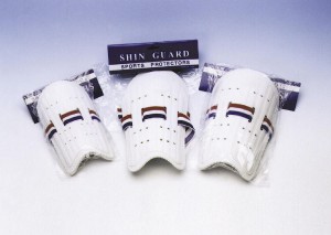 Unison fotbalové chrániče plastové