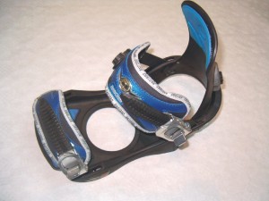 Dee Luxe snowboardové vázání Thermo Chrome, AL, doprodej