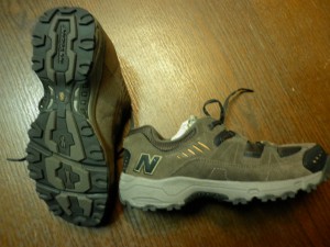 New Balance nízké turistické boty MW605BR, brown, doprodej