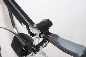 M-Wave přední cyklo světlo Apollo 4 diody, 3 funkce, doprodej